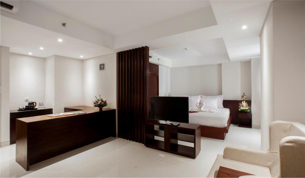Signature Seminyak Hotel Dış mekan fotoğraf
